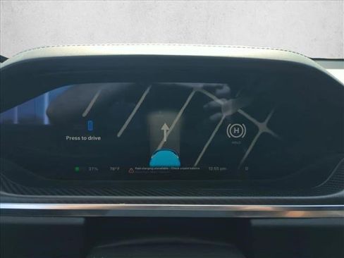 Used 2021 Tesla Model S Plaid image 9