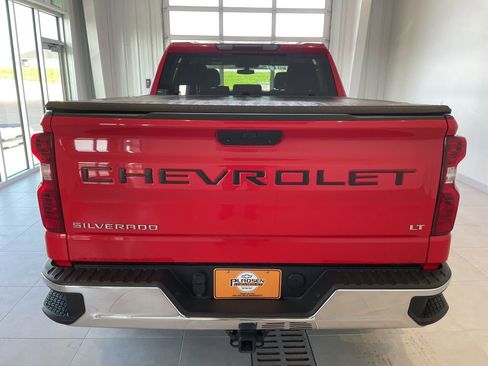 Used 2021 Chevrolet Silverado 1500 LT AWD/4WD image 3