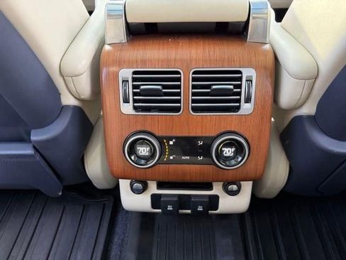 Used 2020 Land Rover Range Rover HSE image 20