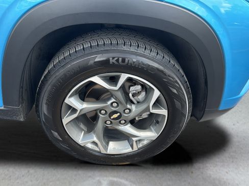 Used 2025 Chevrolet Trax LT FWD image 21