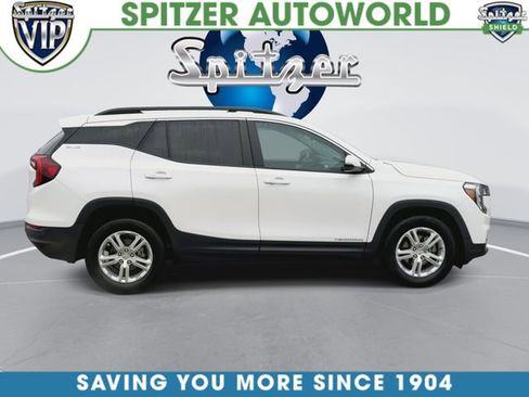 Certified 2022 GMC Terrain SLE w/ Driver Convenience Package image 10