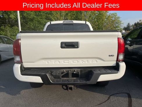 Used 2017 Toyota Tacoma TRD Sport w/ Tow Package (A/T) AWD/4WD image 6