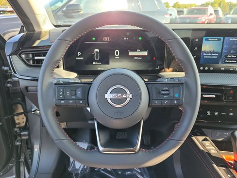 New 2026 Nissan Kicks SR w/ Cold Weather Package image 23