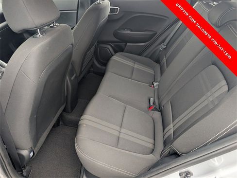Used 2022 Hyundai Venue SEL w/ Cargo Package image 25