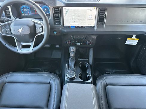 New 2025 Ford Bronco Badlands w/ Sasquatch Package image 13