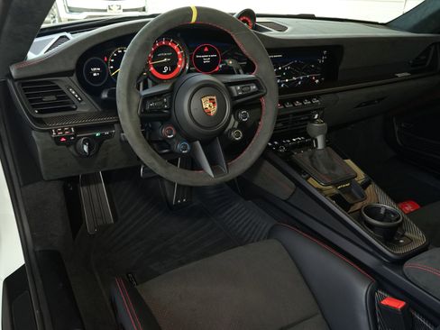 Used 2025 Porsche 911 GT3 RS RWD image 15
