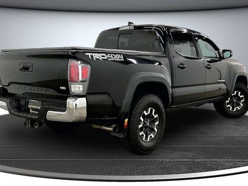 Used 2020 Toyota Tacoma TRD Off-Road AWD/4WD image 6