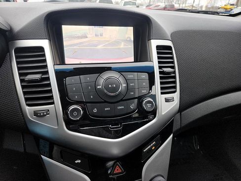 Used 2016 Chevrolet Cruze LT image 20