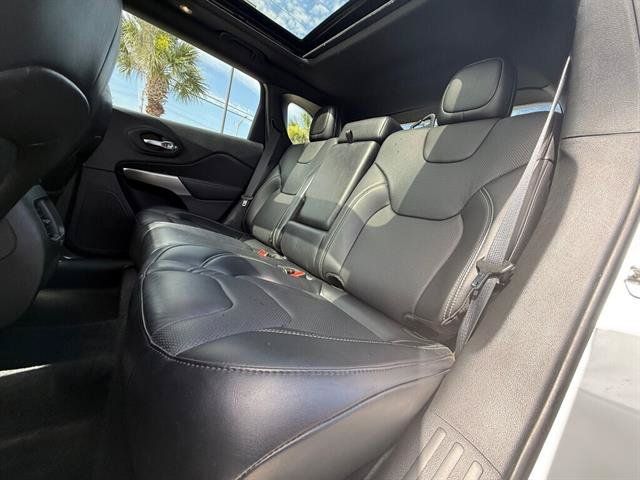 Used 2021 Jeep Cherokee Latitude Lux 80th Anniv w/ Quick Order Package 26U 80TH AWD/4WD image 11