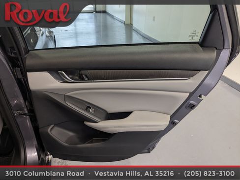 Used 2018 Honda Accord EX-L image 9