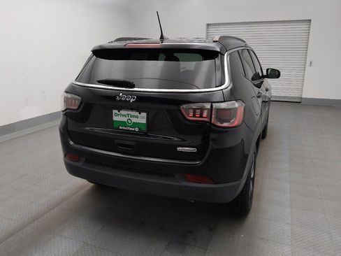 Used 2018 Jeep Compass Latitude w/ Popular Equipment Group FWD image 7
