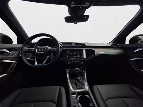 New 2025 Audi Q3 2.0T Premium image 19