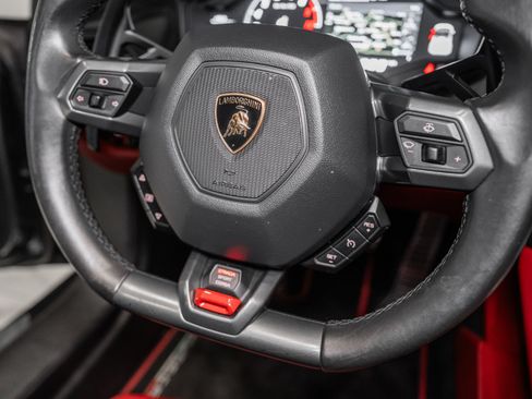 Used 2016 Lamborghini Huracan LP 610-4 AWD/4WD image 43