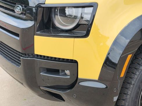 New 2026 Land Rover Defender 110 AWD/4WD image 8