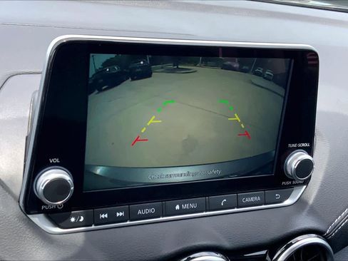 Used 2025 Nissan Sentra SV FWD image 28