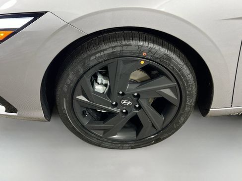 Used 2026 Hyundai Elantra SEL Sport Premium FWD image 4