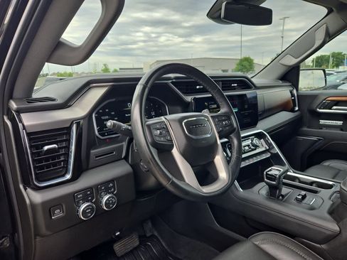 Used 2023 GMC Sierra 1500 Denali AWD/4WD image 2