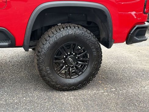 New 2026 Chevrolet Silverado 2500 ZR2 image 9