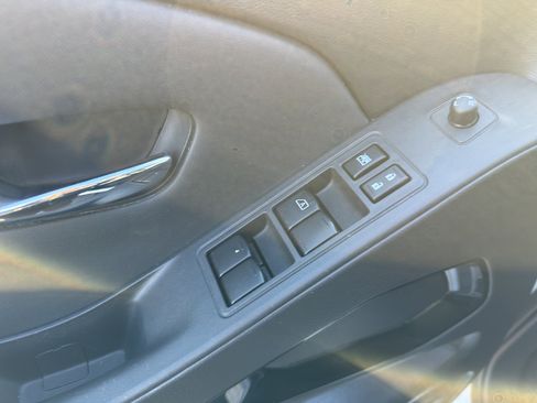 Certified 2022 Nissan Frontier PRO-4X w/ Pro-4X Premium Package image 12