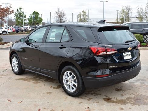 New 2024 Chevrolet Equinox LS image 8