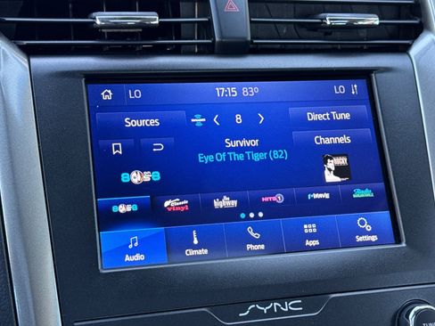 Used 2020 Ford Fusion SE FWD image 26