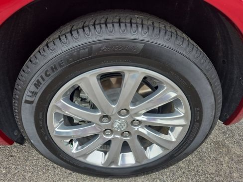 Used 2020 Buick Envision Essence w/ LPO, Cargo Package FWD image 8