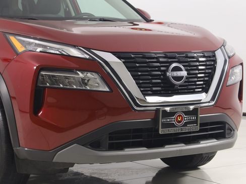 Used 2023 Nissan Rogue SV image 36