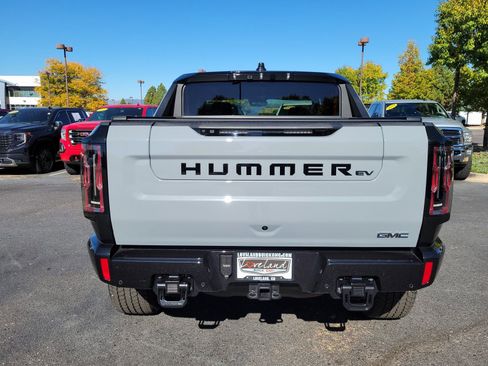 New 2026 GMC Hummer EV 4x4 Crew Cab w/ LPO, Dark Essentials Package image 10
