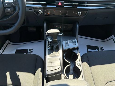 New 2026 Kia Sportage LX AWD/4WD image 25