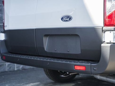 New 2026 Ford Transit 250 148 Medium Roof RWD image 11