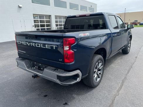Used 2023 Chevrolet Silverado 1500 LT AWD/4WD image 7