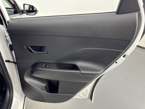 Used 2025 Hyundai Kona SEL image 44