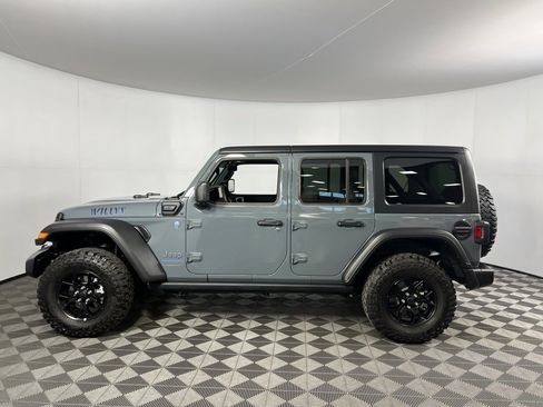 Certified 2025 Jeep Wrangler Willys 4xe image 10