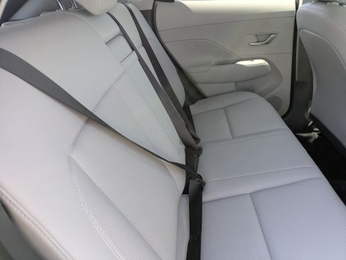 Used 2025 Hyundai Kona Limited AWD/4WD image 14