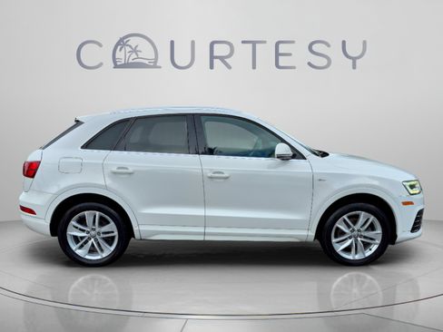Used 2018 Audi Q3 2.0T Premium Plus w/ Premium Plus Package AWD/4WD image 7