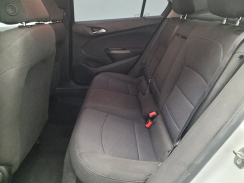 Used 2018 Chevrolet Cruze LT image 18