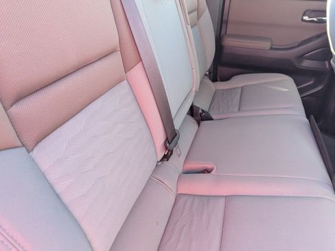 Certified 2022 Nissan Frontier SV w/ Technology Package image 14