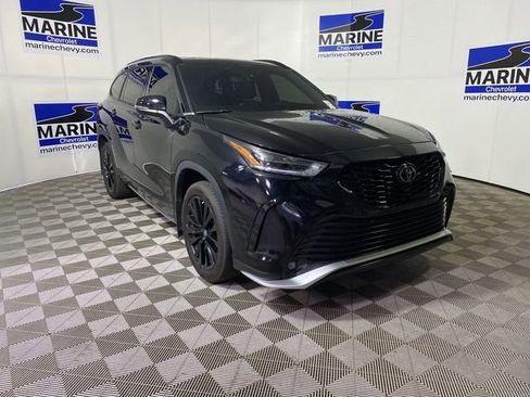 Used 2023 Toyota Highlander XSE FWD image 1