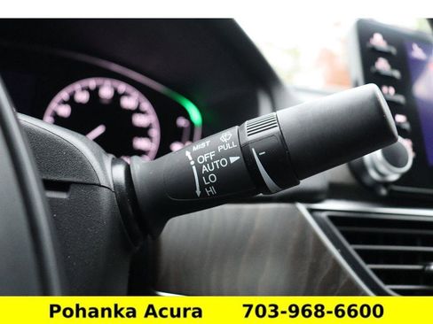 Used 2022 Honda Accord Touring image 11