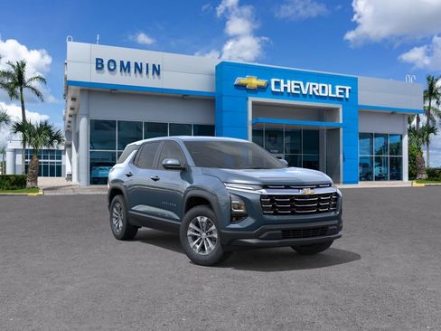 New 2026 Chevrolet Equinox LT FWD image 2