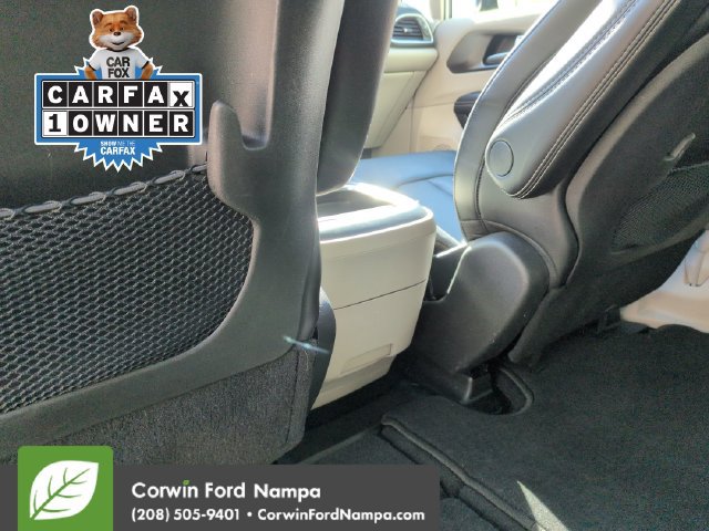 Used 2024 Chrysler Pacifica Touring-L FWD image 25