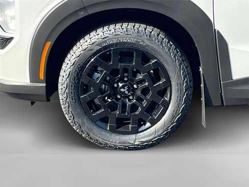 New 2026 Mitsubishi Outlander Trail Edition image 35