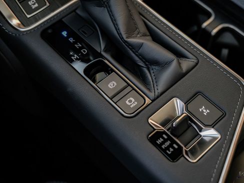 Used 2026 Lexus GX 550 image 54