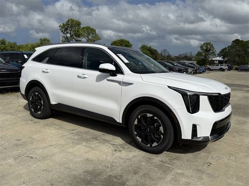 New 2026 Kia Sorento S w/ S Panoramic Sunroof Package image 2