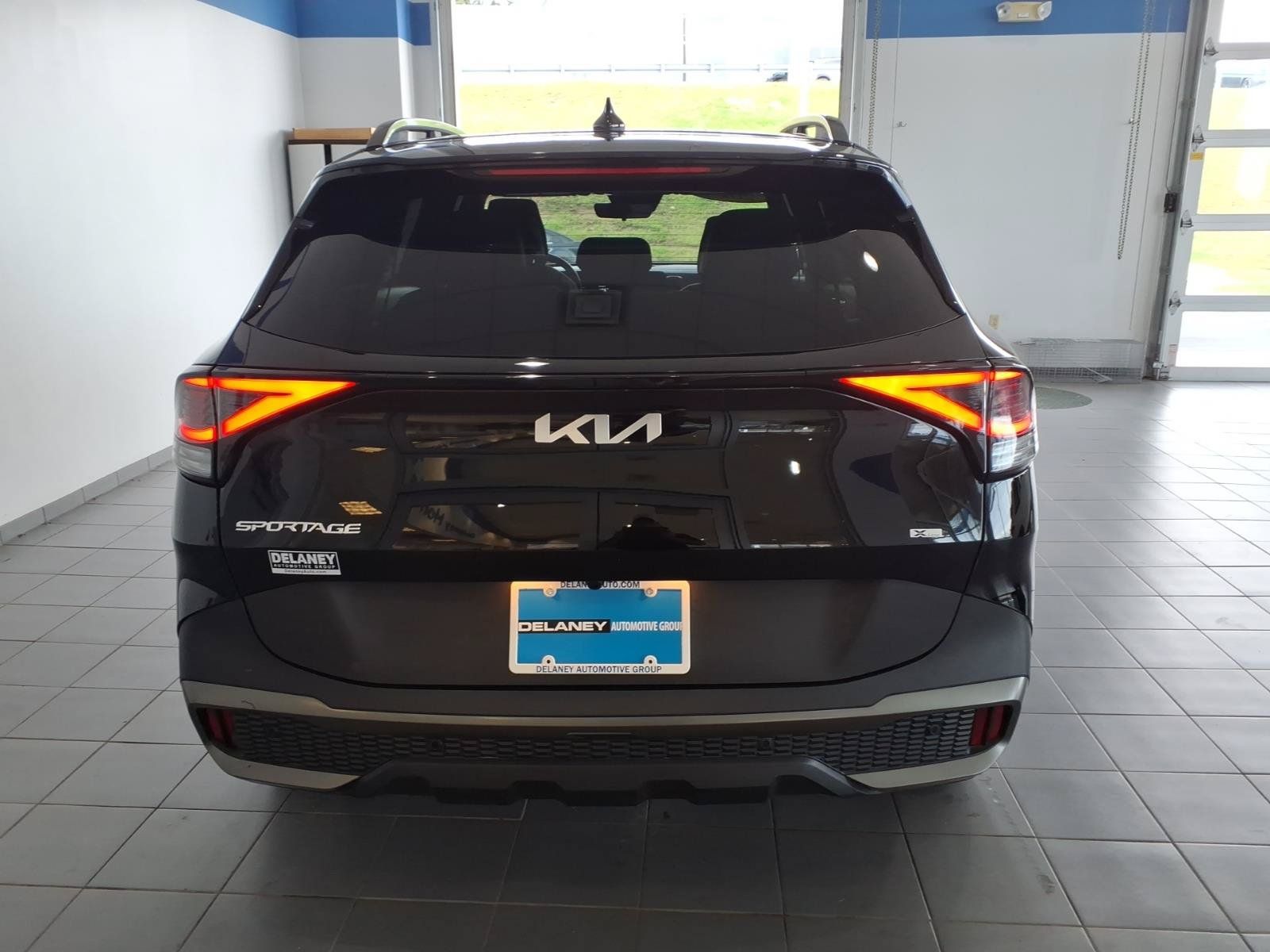 Used 2023 Kia Sportage X-Line w/ X-Line Premium Package AWD/4WD image 6