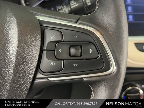 Used 2020 Buick Encore GX Essence w/ Experience Buick Package AWD/4WD image 26