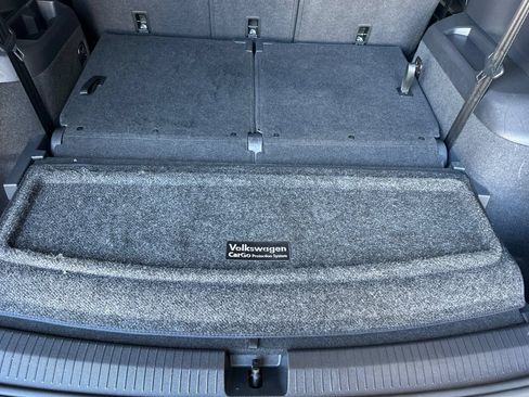 Used 2023 Volkswagen Tiguan SE FWD image 17