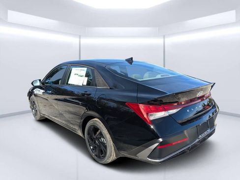 New 2026 Hyundai Elantra SEL Sport Premium FWD image 5