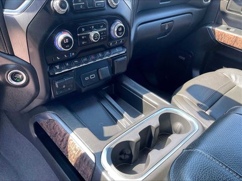 Used 2023 GMC Sierra 2500 Denali w/ Denali Ultimate Package image 20