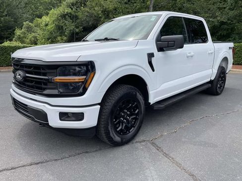 Used 2025 Ford F150 XLT w/ Equipment Group 301A Standard AWD/4WD image 3